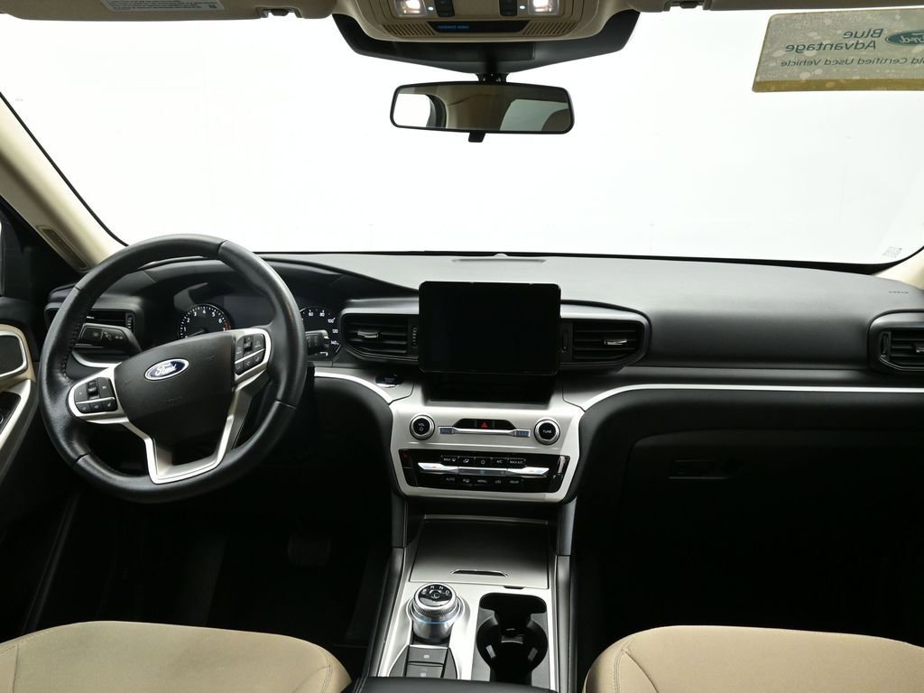 Certified 2022 Ford Explorer XLT w/ Class IV Trailer Tow Package image 31