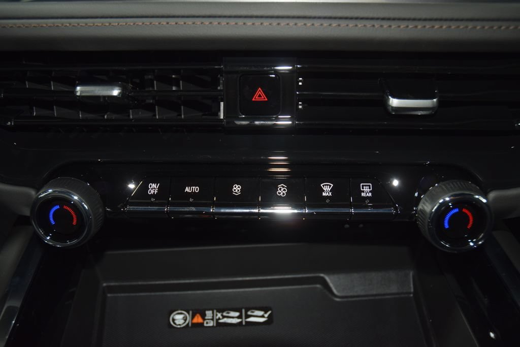 New 2026 Chevrolet Suburban High Country AWD/4WD image 34