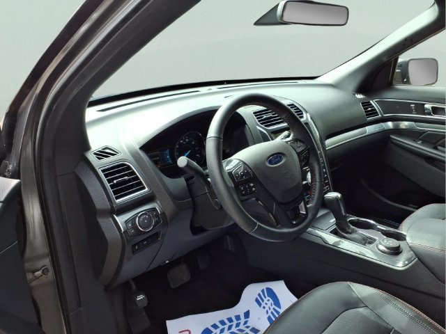 Used 2018 Ford Explorer Sport w/ Equipment Group 401A AWD/4WD image 15