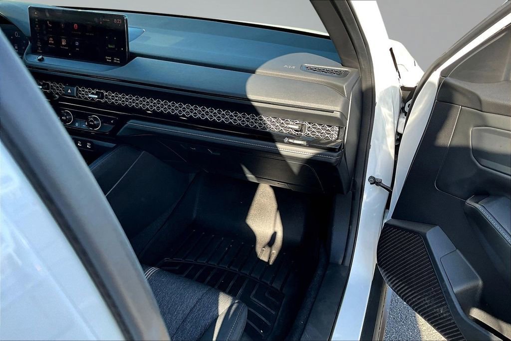Used 2025 Honda Accord Sport image 21