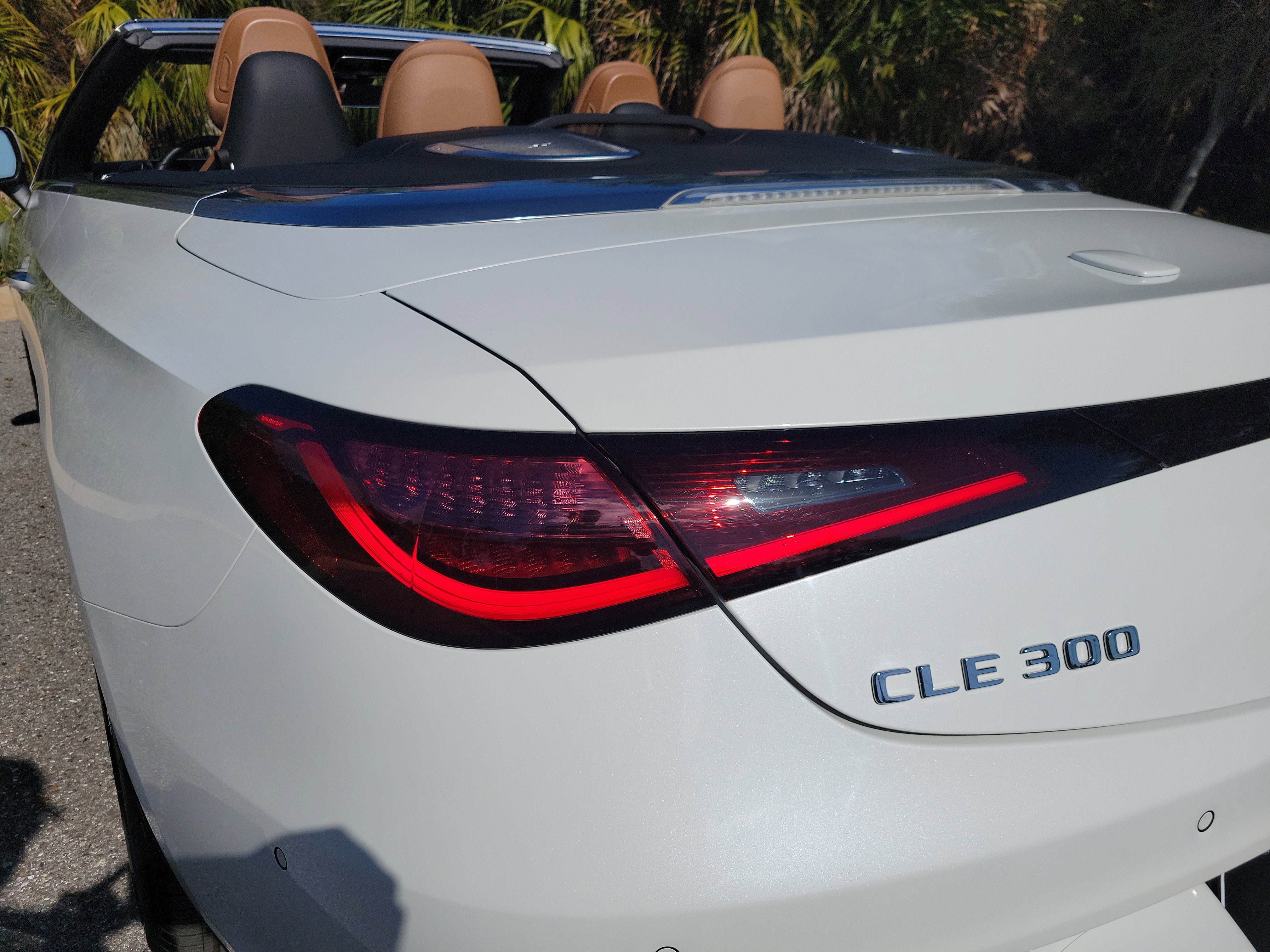 Used 2024 Mercedes-Benz CLE 300 4MATIC Cabriolet image 10