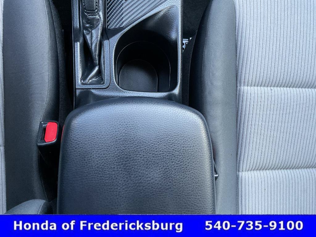 Used 2015 Toyota RAV4 LE AWD/4WD image 41