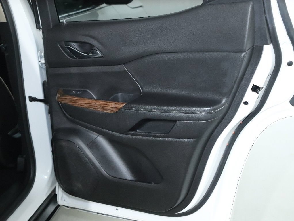 Used 2019 GMC Acadia Denali w/ Technology Package AWD/4WD image 33