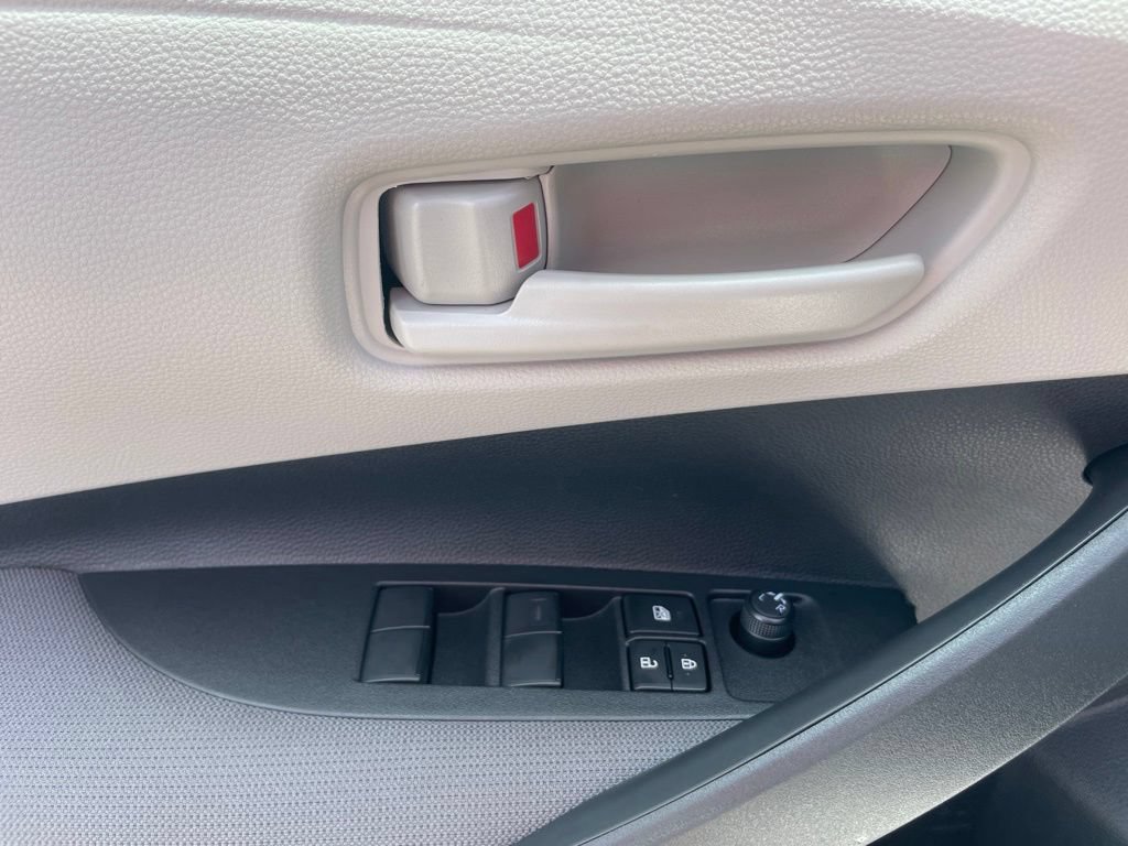 New 2026 Toyota Corolla LE FWD image 17