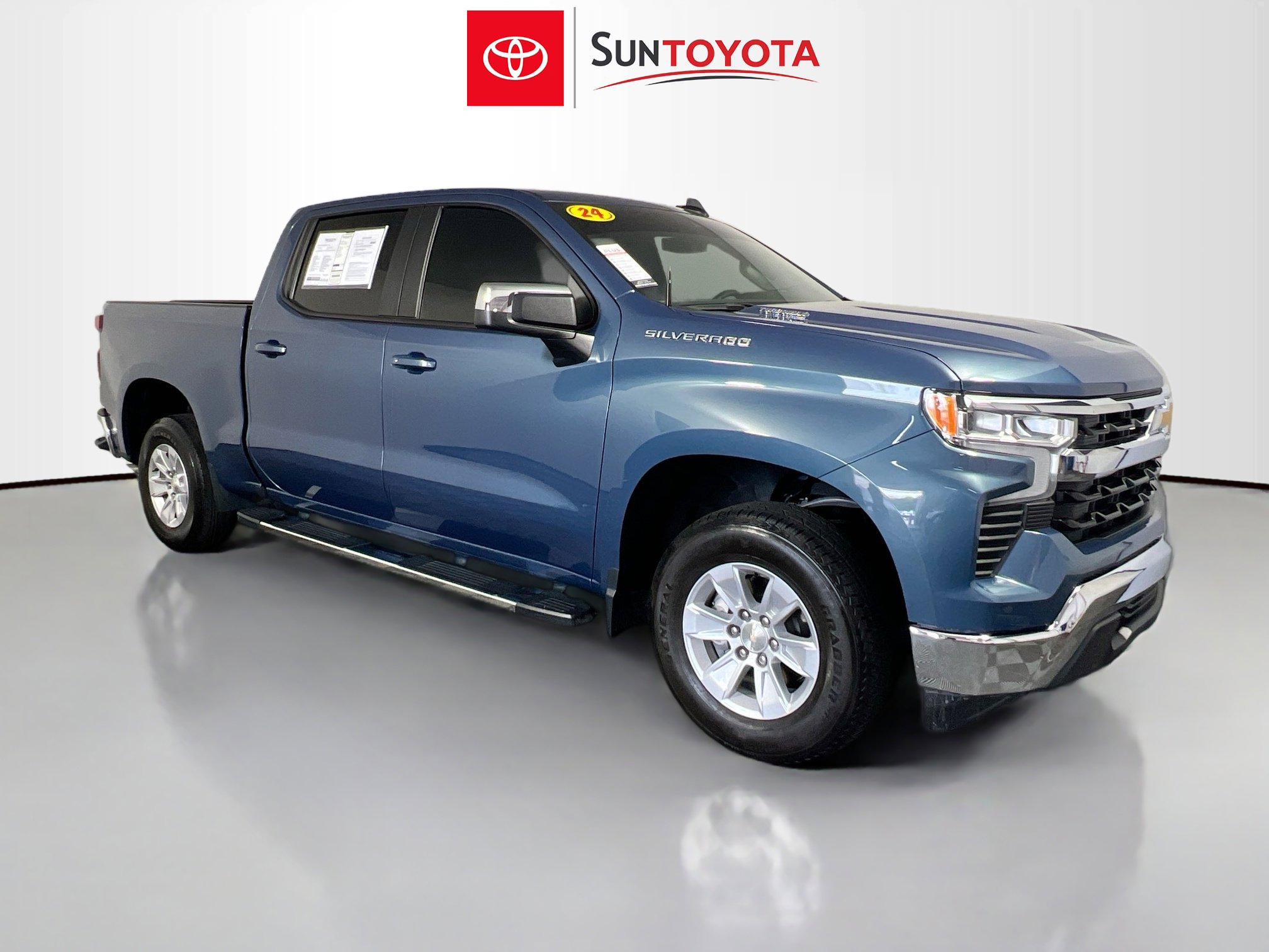 Used 2024 Chevrolet Silverado 1500 LT RWD image 1