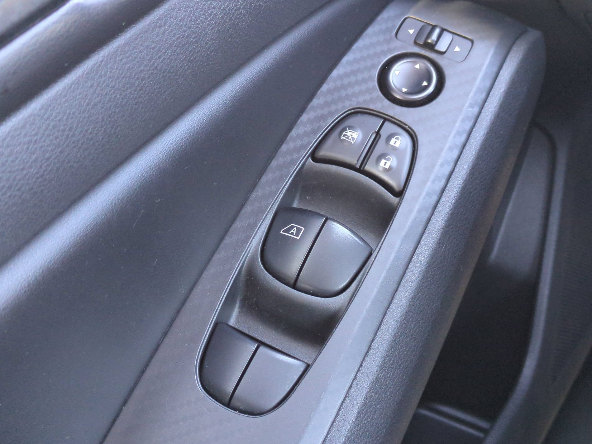 Certified 2024 Nissan Altima 2.5 SV FWD image 21