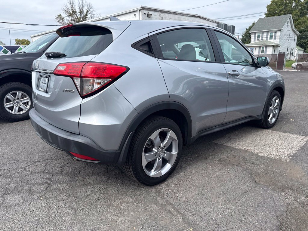 Used 2019 Honda HR-V LX image 4