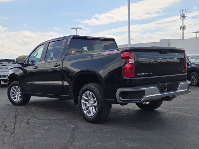 Used 2023 Chevrolet Silverado 1500 LT AWD/4WD image 16