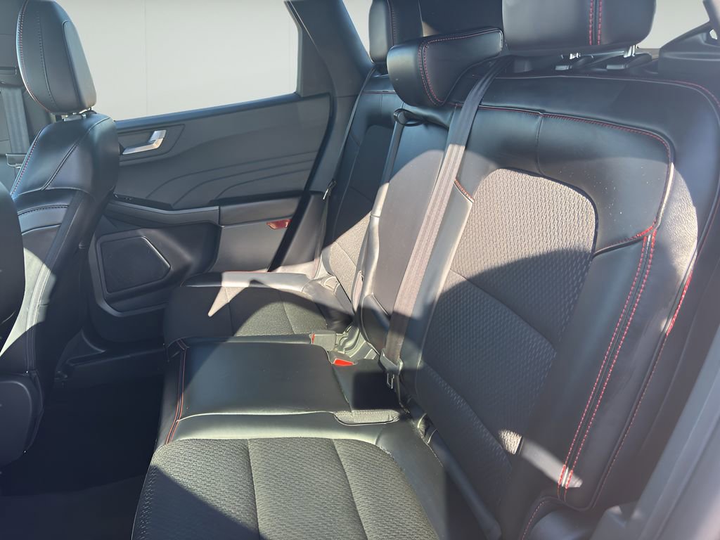 Used 2025 Ford Escape ST-Line AWD/4WD image 11
