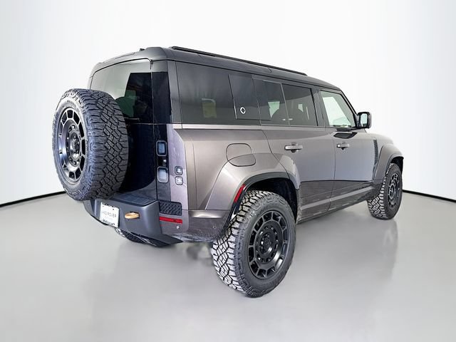 New 2026 Land Rover Defender 110 OCTA AWD/4WD image 5