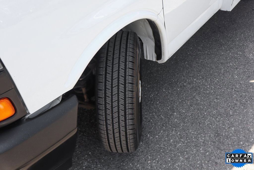 Used 2018 Chevrolet Express 3500 image 30