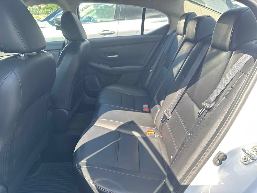 Used 2023 Nissan Sentra SR w/ SR Premium Package FWD image 21