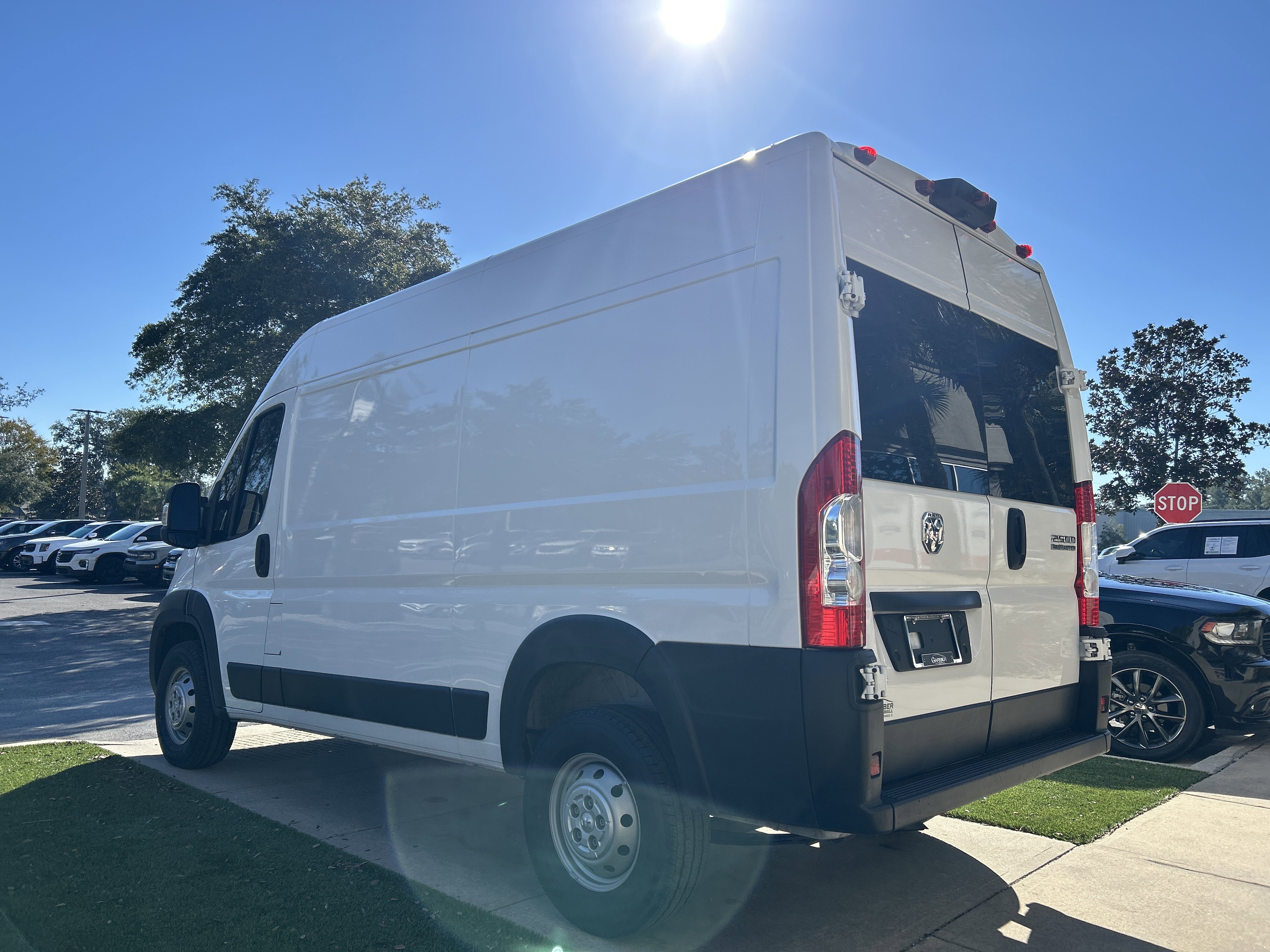 Used 2023 RAM ProMaster 2500 image 5