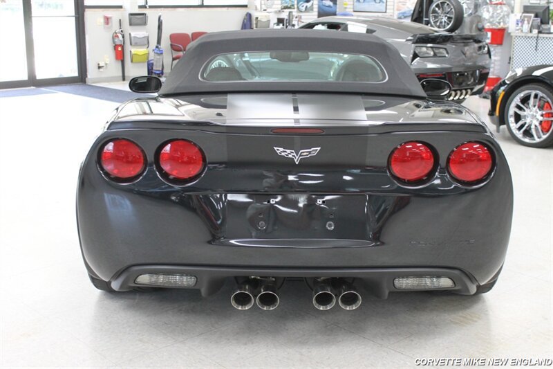 Used 2012 Chevrolet Corvette Grand Sport w/ 3LT Preferred Equipment Group RWD image 7