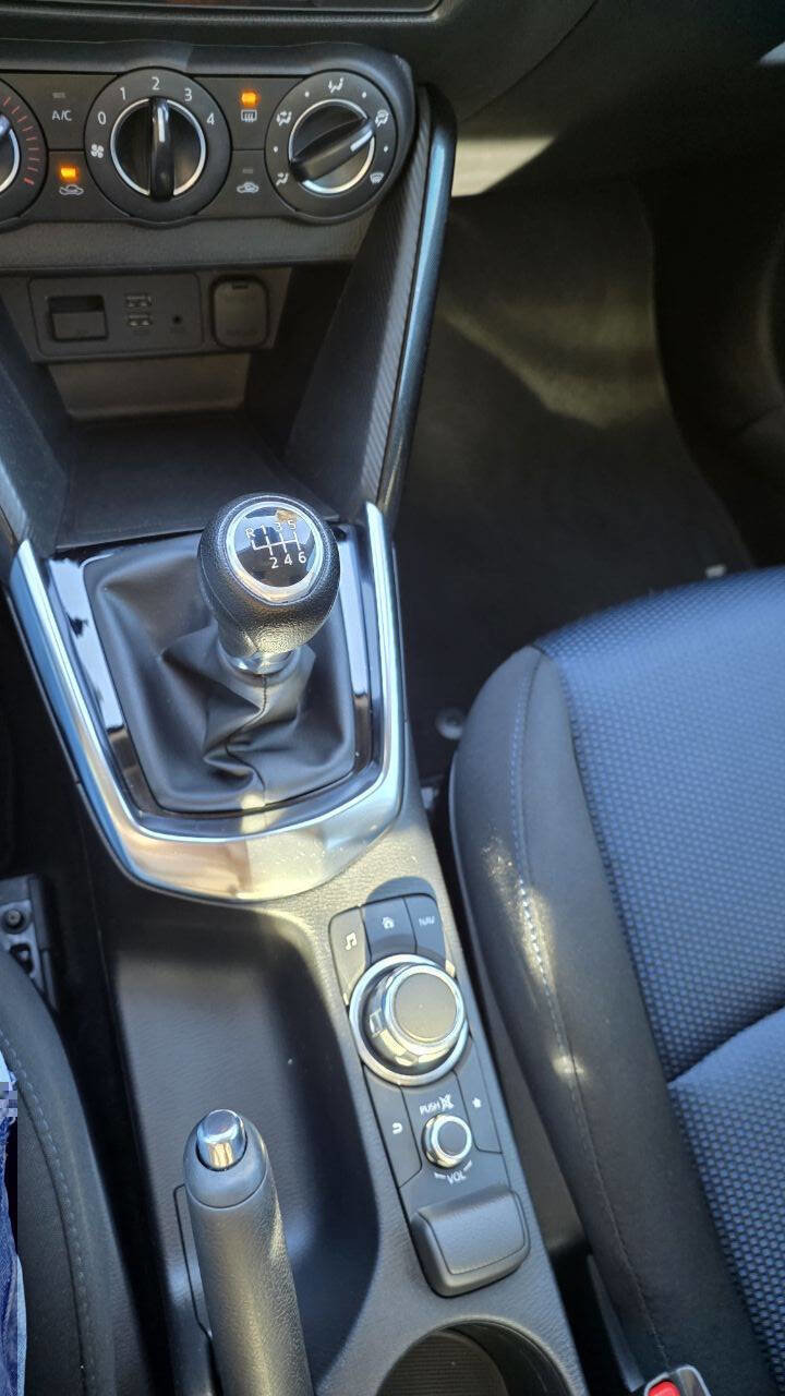 Used 2017 Toyota Yaris iA FWD image 16