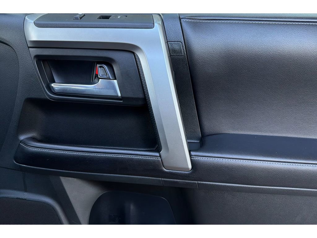 Used 2017 Toyota 4Runner SR5 image 21