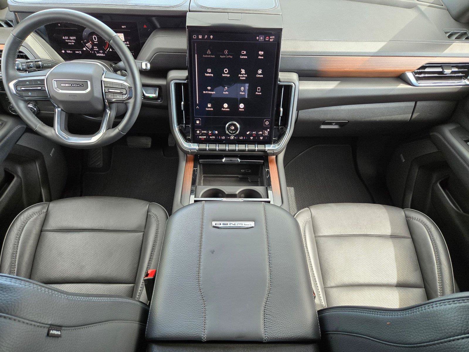 Used 2025 GMC Yukon Denali AWD/4WD image 12