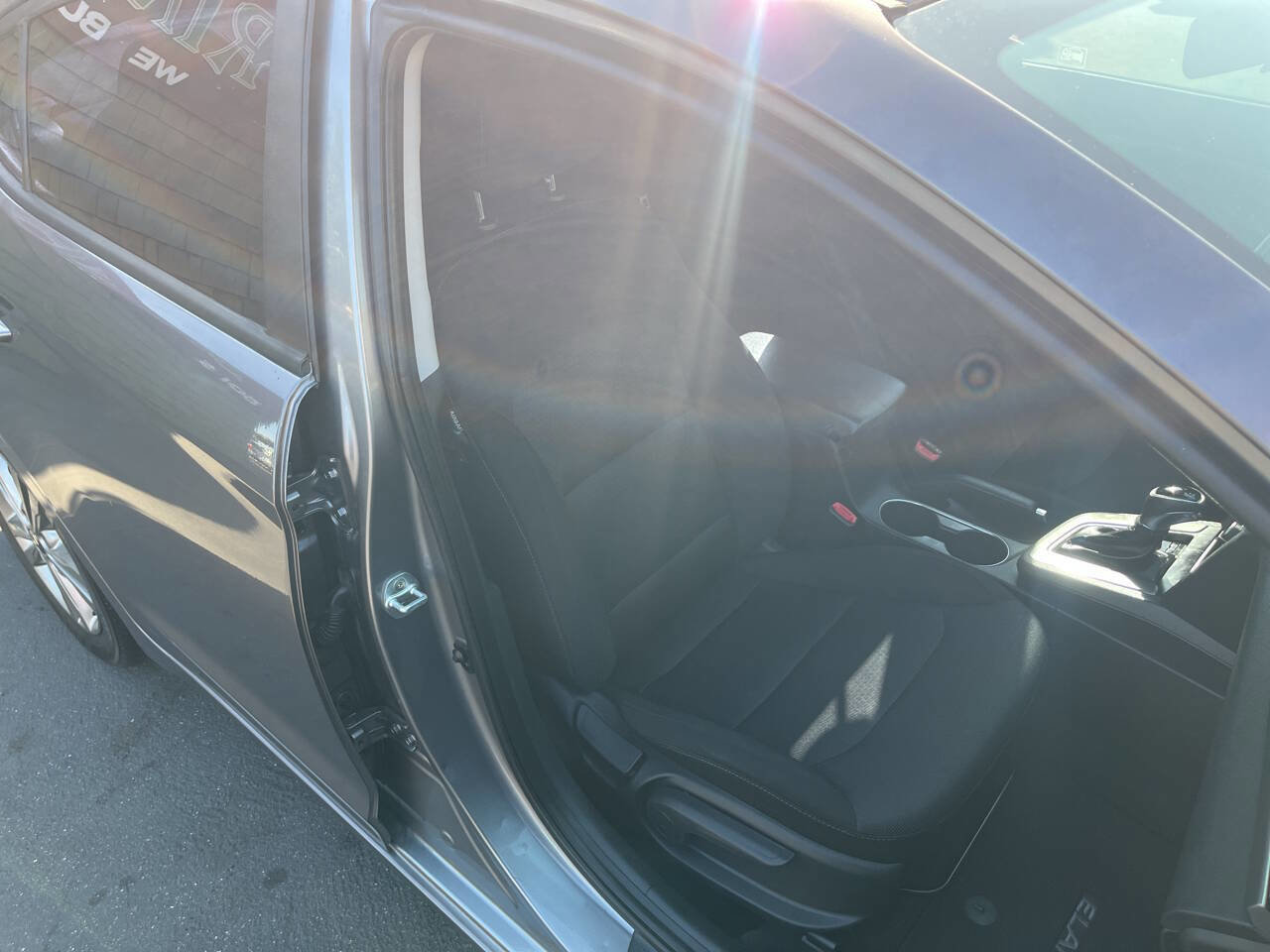 Used 2018 Hyundai Elantra SEL w/ Cargo Package image 10