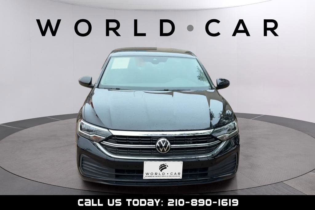 Used 2024 Volkswagen Jetta S image 2