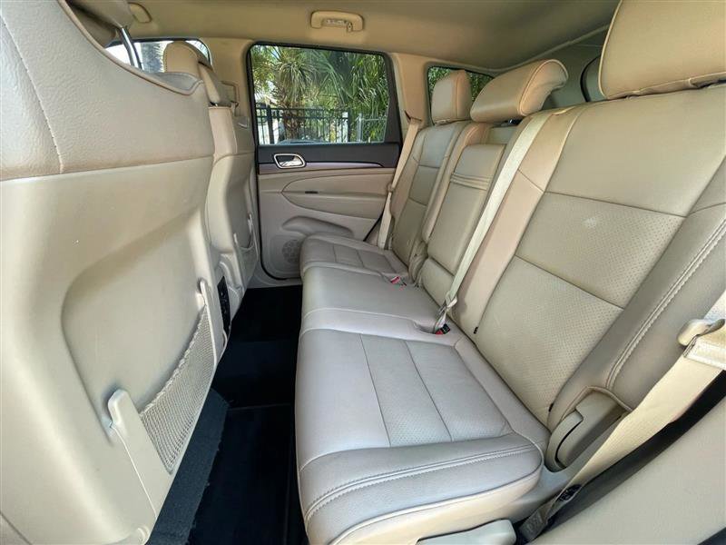 Used 2014 Jeep Grand Cherokee Laredo w/ Quick Order Package 23E RWD image 13