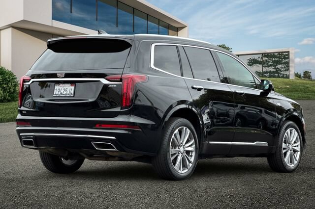Used 2024 Cadillac XT6 Premium Luxury AWD/4WD image 4
