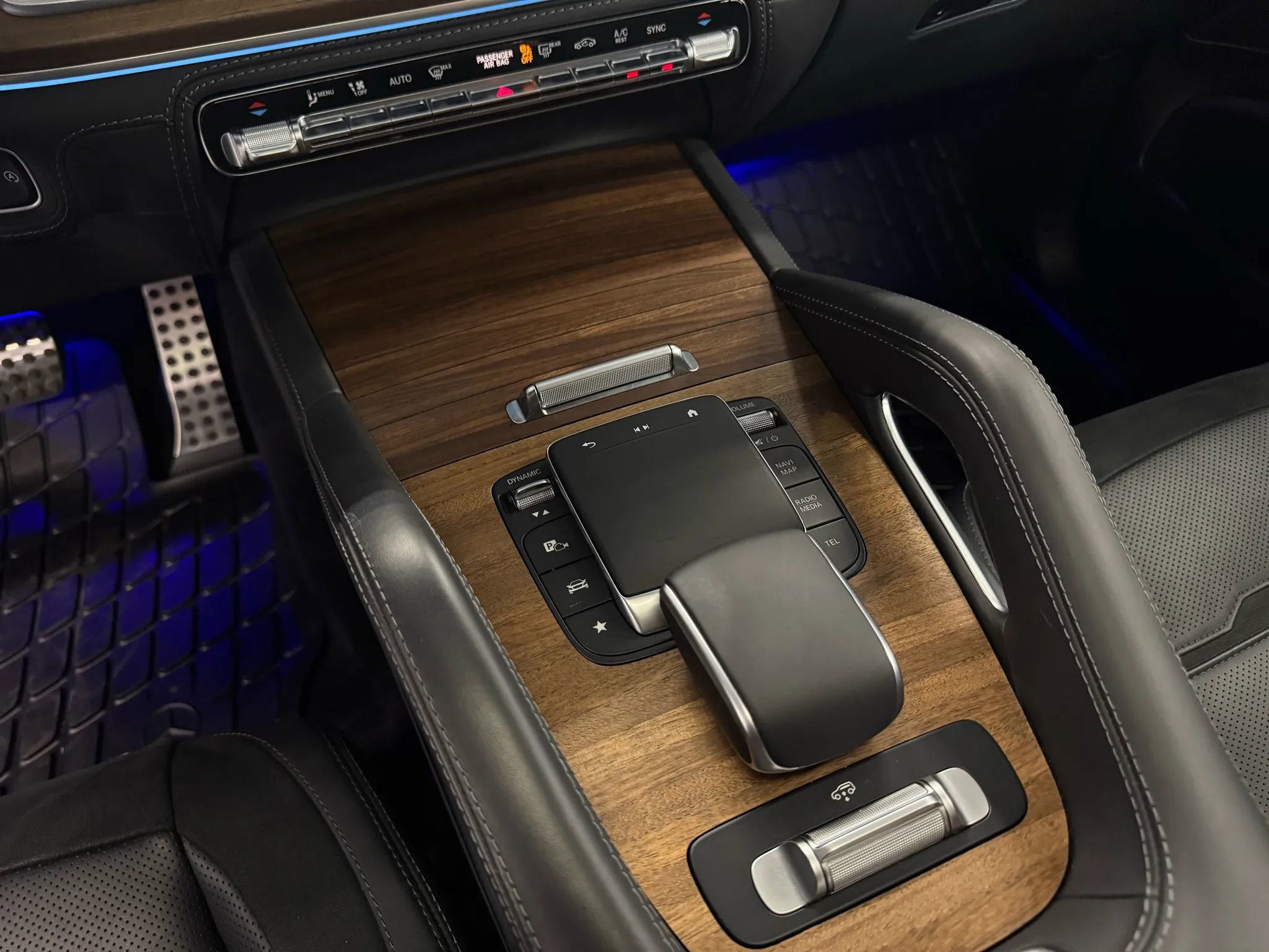 Used 2024 Mercedes-Benz GLS 63 AMG 4MATIC image 28