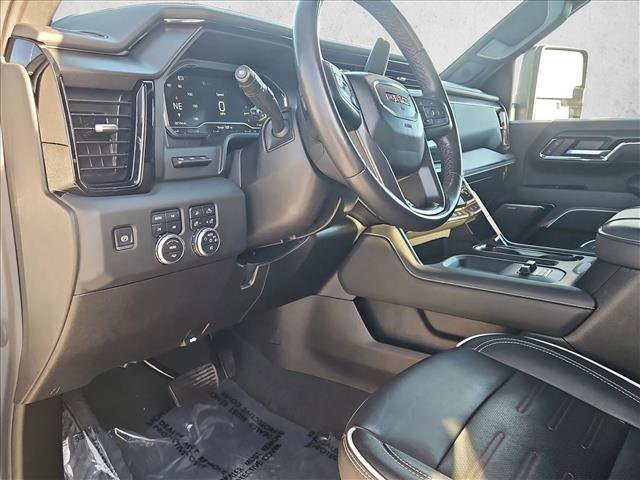 Used 2024 GMC Sierra 2500 AT4X image 9