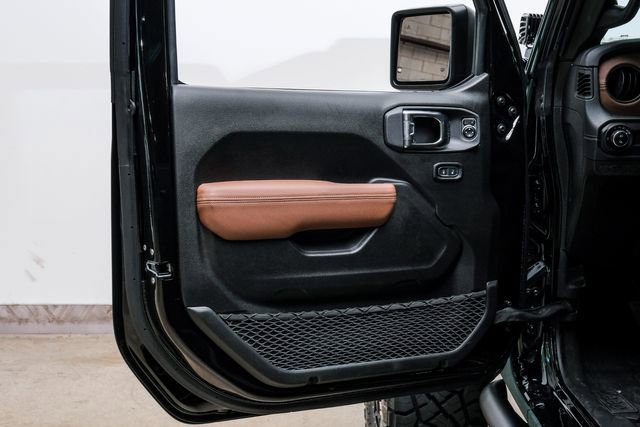 Used 2025 Jeep Gladiator Rubicon w/ Safety Group AWD/4WD image 85