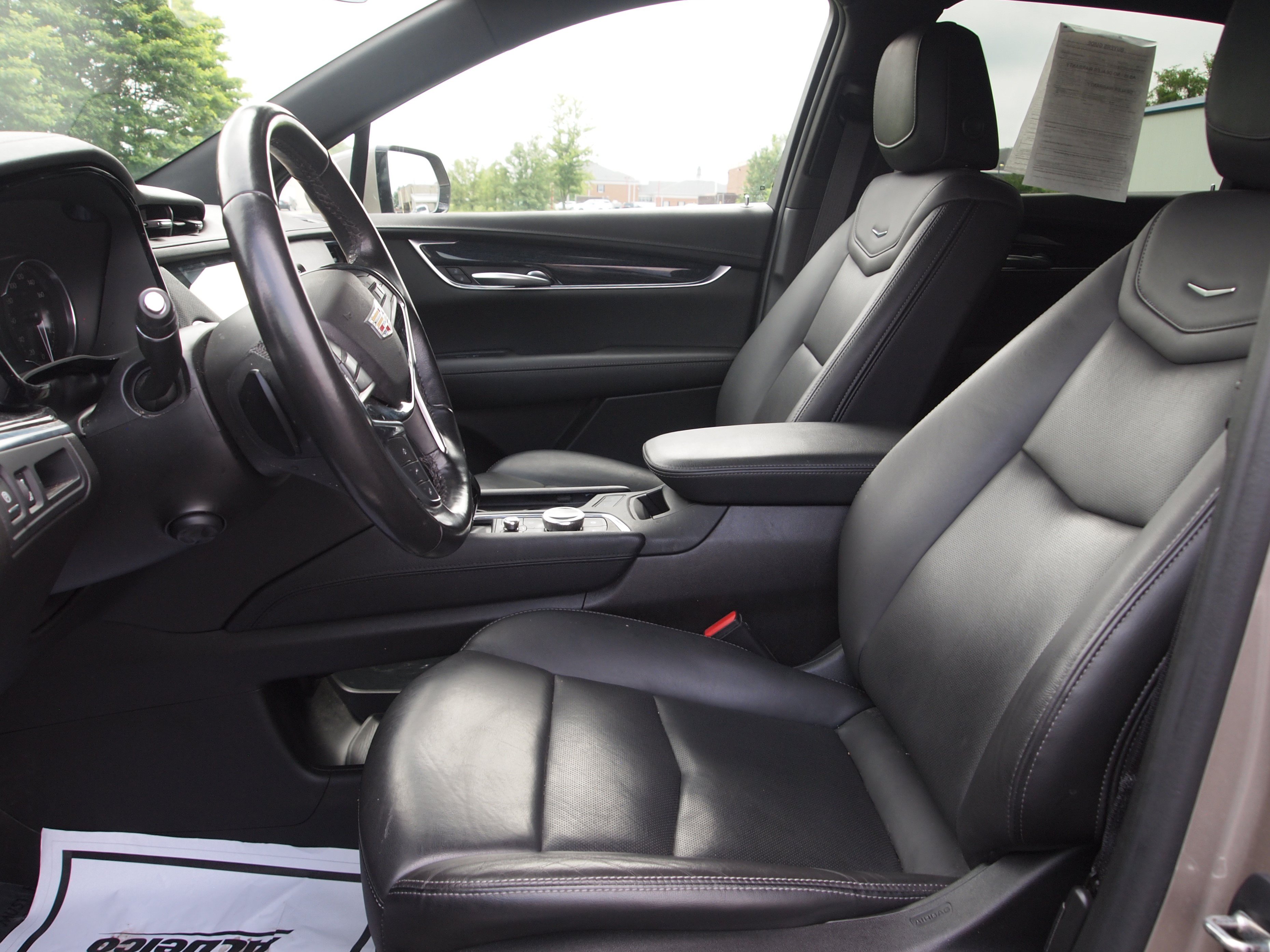 Used 2022 Cadillac XT5 Premium Luxury AWD/4WD image 14