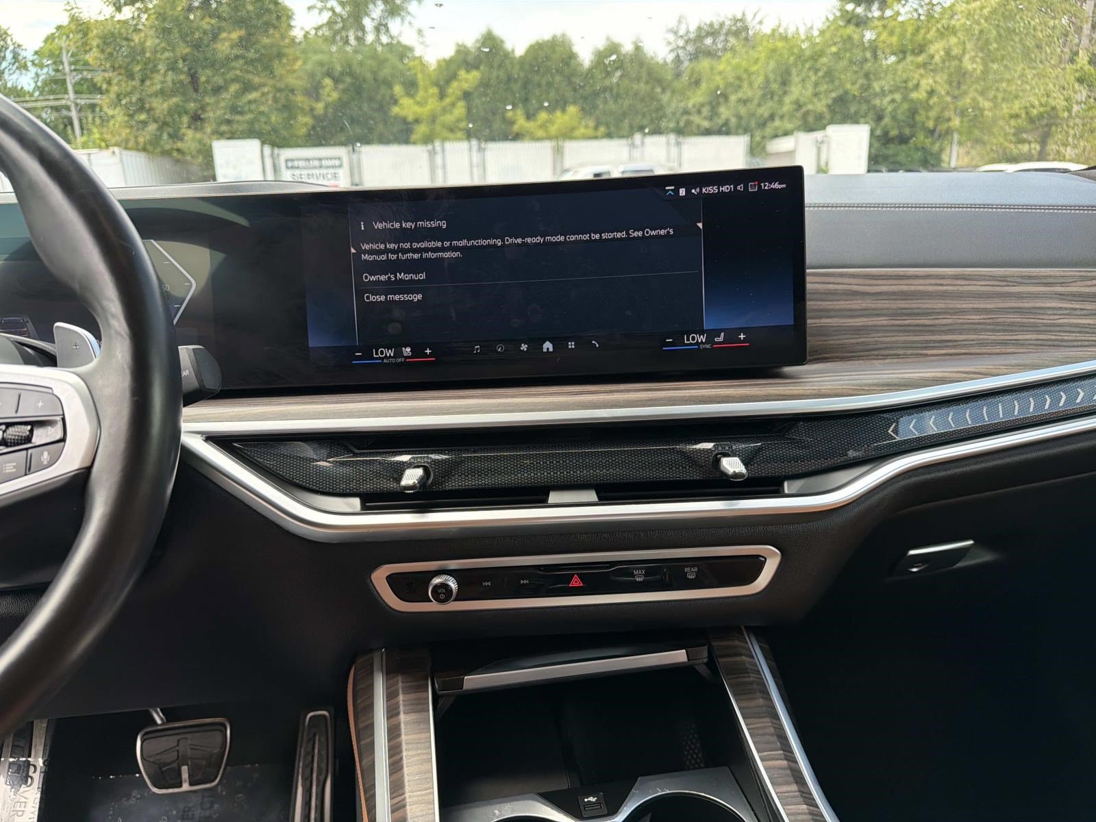 Certified 2024 BMW X7 xDrive40i w/ M Sport Package AWD/4WD image 21