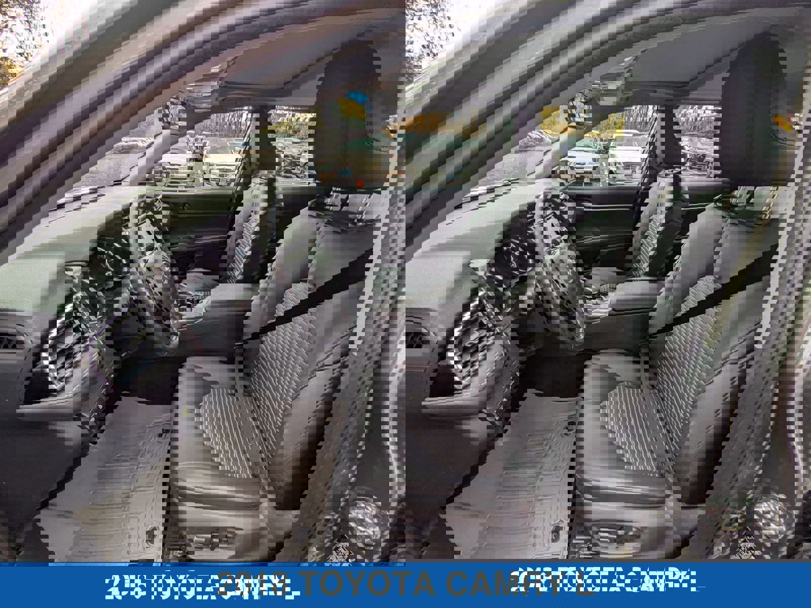 Used 2018 Toyota Camry SE w/ Moonroof Package image 25