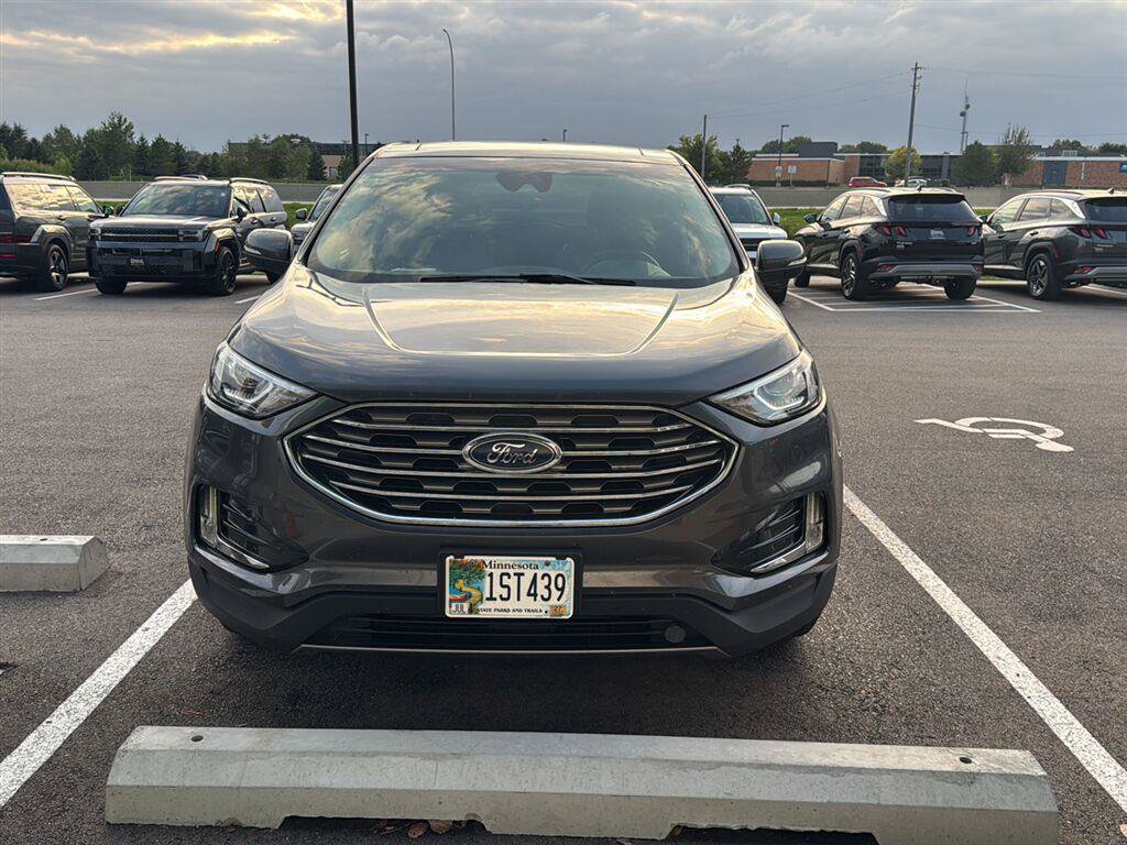 Used 2019 Ford Edge SEL AWD/4WD image 13