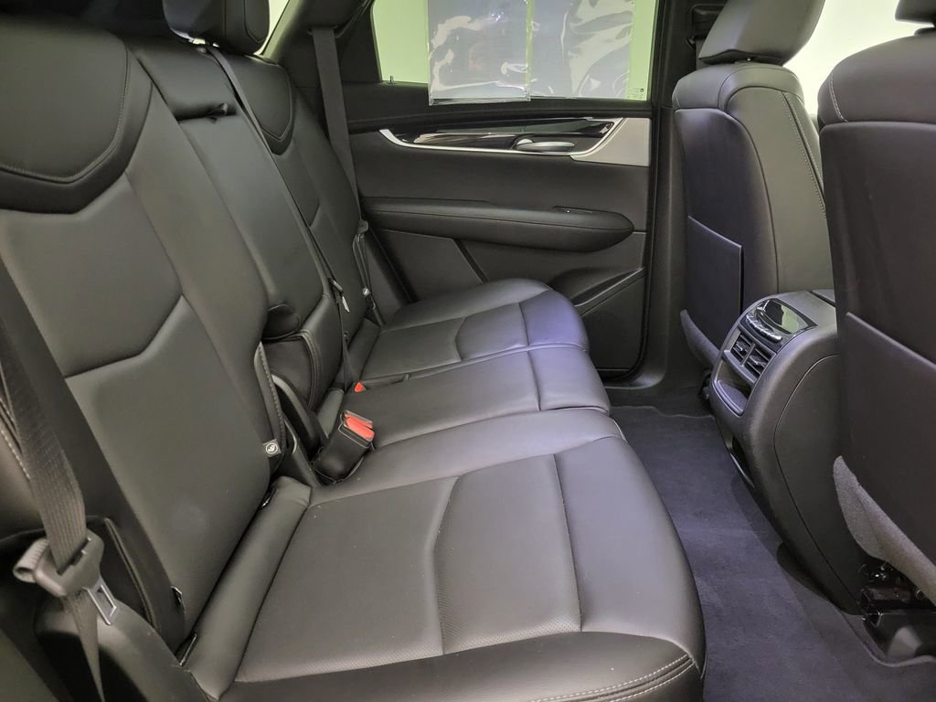 Used 2024 Cadillac XT5 Premium Luxury image 47