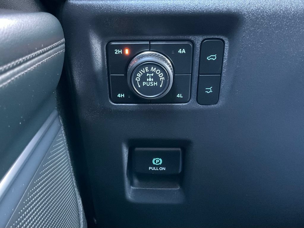 Used 2025 Ford Expedition Tremor AWD/4WD image 48