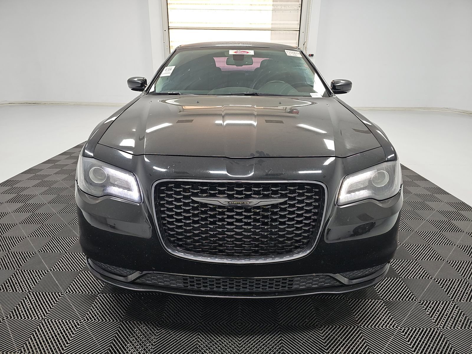 Used 2021 Chrysler 300 Touring w/ Sport Appearance Package image 2