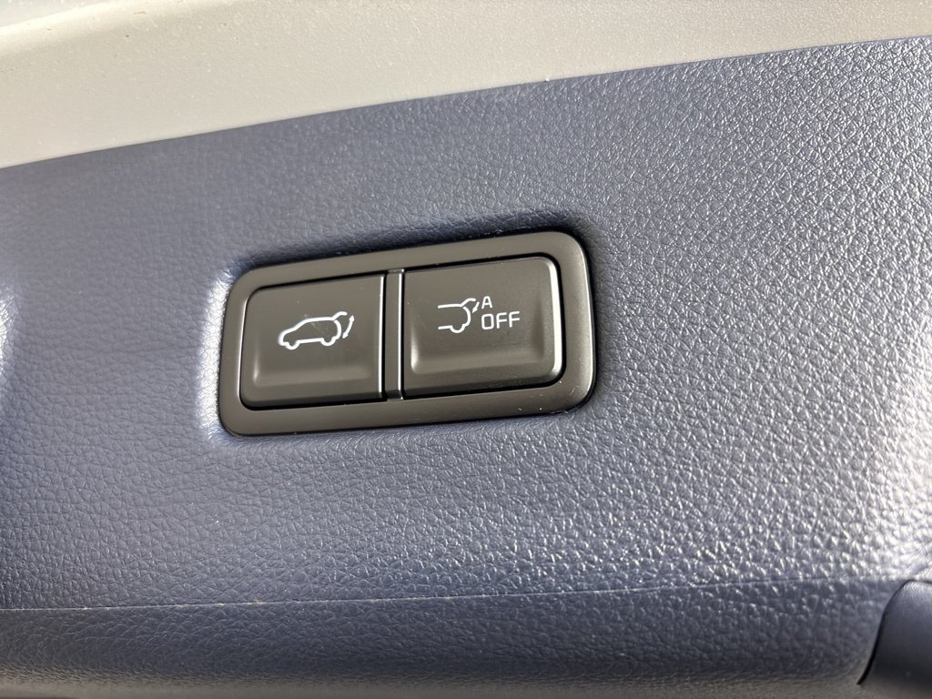 New 2026 Kia Carnival EX FWD image 23