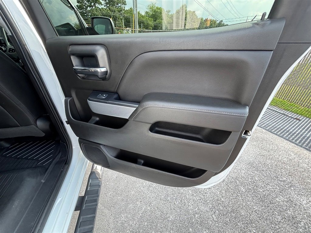 Used 2018 Chevrolet Silverado 1500 LTZ Z71 image 24