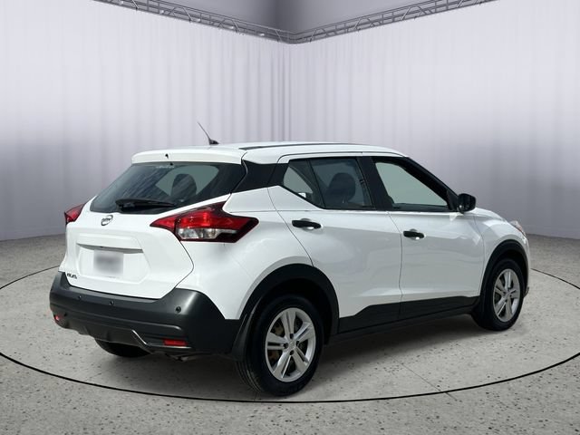 Used 2020 Nissan Kicks S FWD image 9