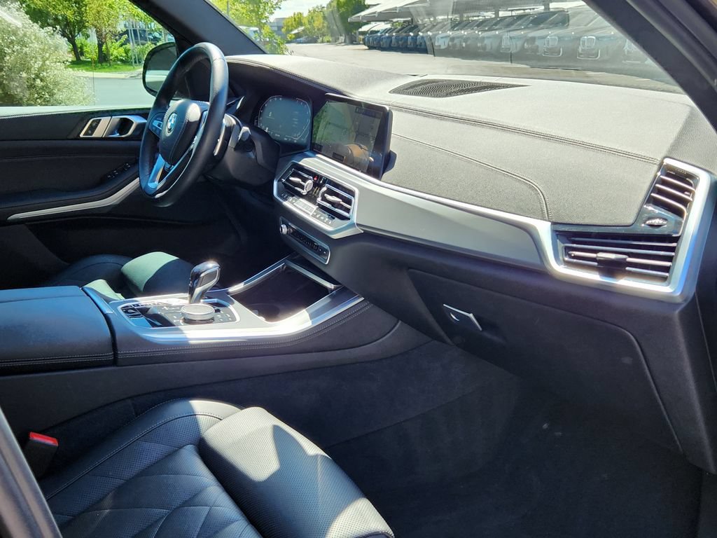 Used 2023 BMW X5 xDrive40i w/ Premium Package AWD/4WD image 15