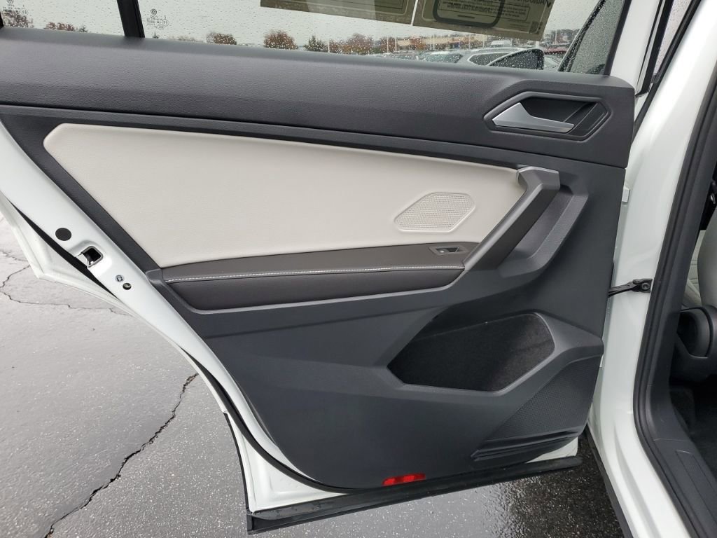 Used 2024 Volkswagen Tiguan S image 31