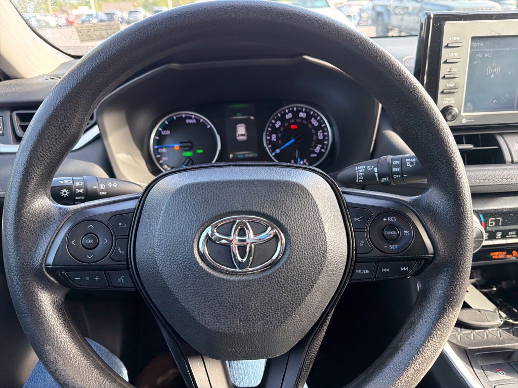 Used 2021 Toyota RAV4 XLE w/ Convenience Package AWD/4WD image 12
