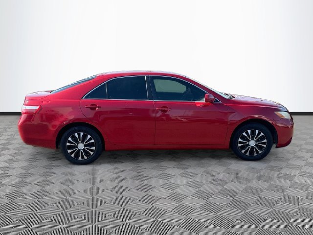 Used 2009 Toyota Camry LE FWD image 3