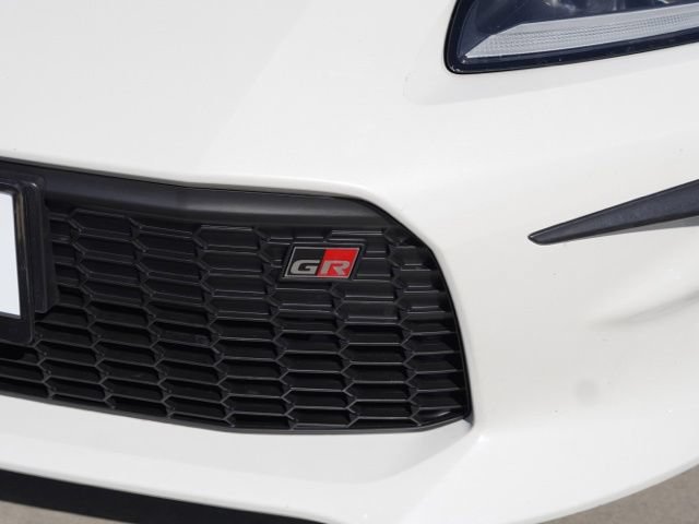 Used 2022 Toyota GR86 Premium w/ ALL Weather Mat Package (TMS) RWD image 10