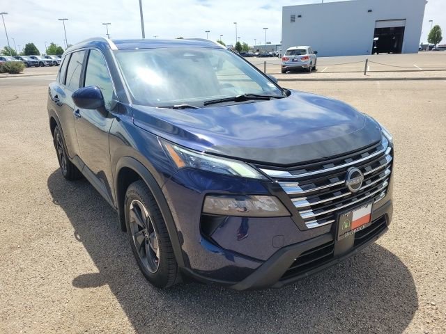 Certified 2024 Nissan Rogue SV w/ SV Premium Package FWD image 4