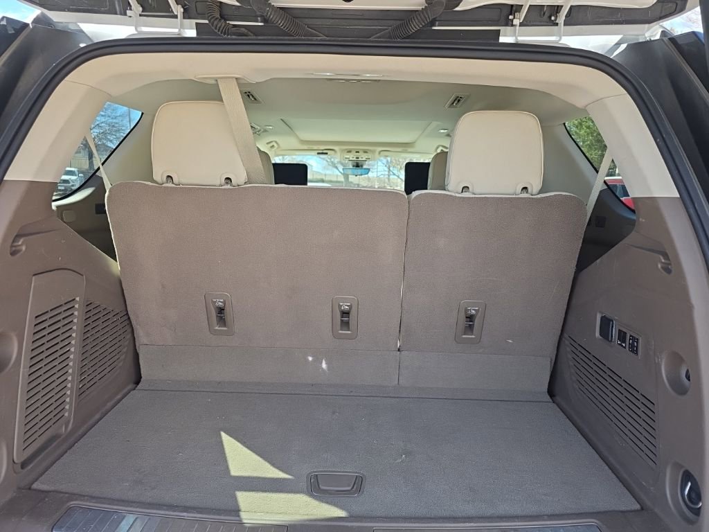 Used 2021 GMC Yukon Denali w/ Denali Premium Package image 20