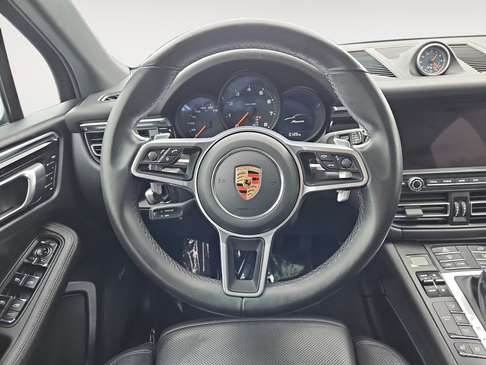 Used 2020 Porsche Macan AWD/4WD image 12