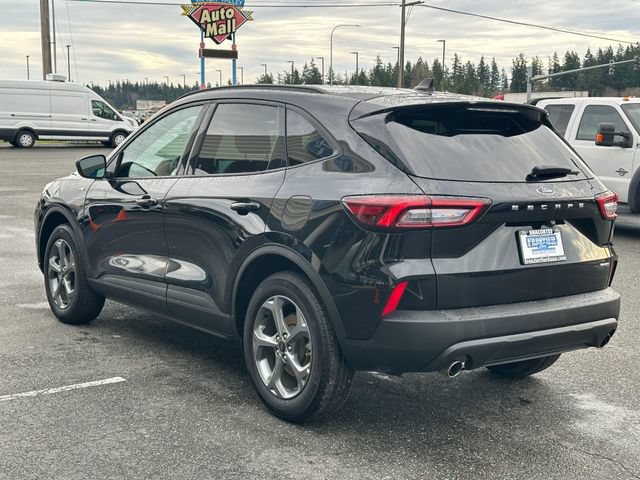 Used 2025 Ford Escape ST-Line AWD/4WD image 5
