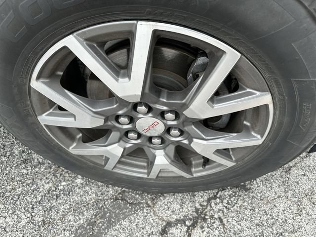Used 2020 GMC Acadia SLE w/ Driver Convenience Package FWD image 20