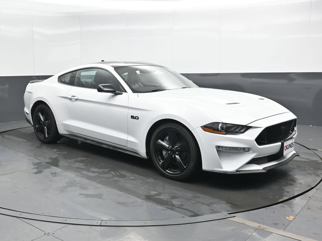 Used 2022 Ford Mustang GT Premium w/ Black Accent Package RWD image 6