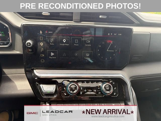 Used 2024 GMC Sierra 1500 Denali w/ Technology Package AWD/4WD image 25